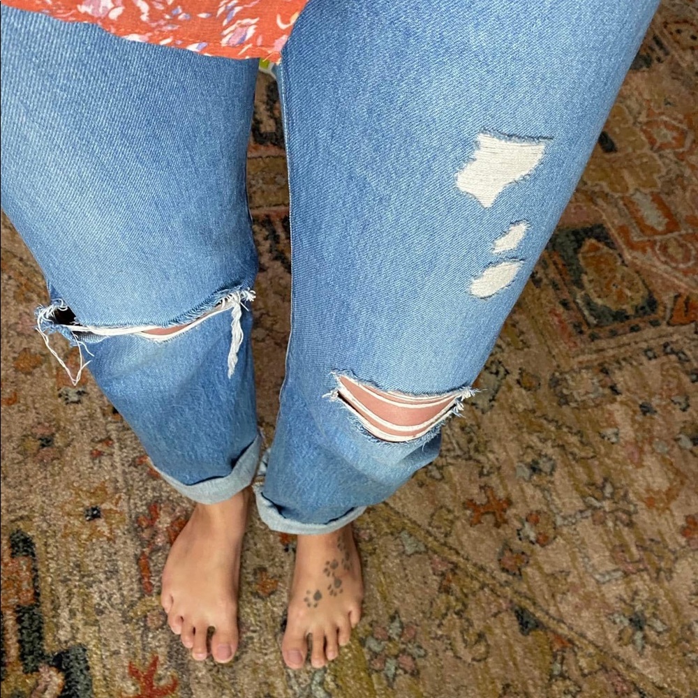Levi’s 501 in Athens Destroyed